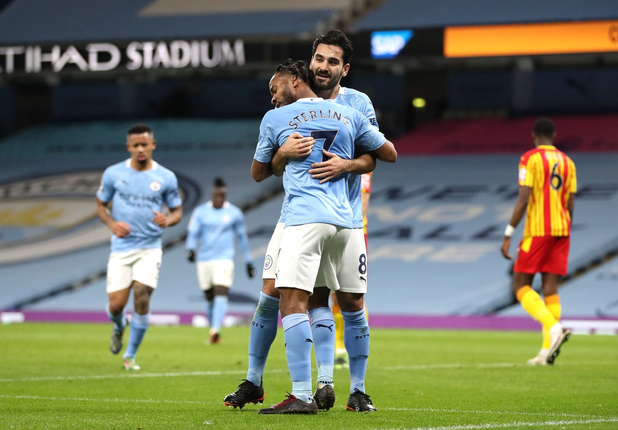 成为球队锋 成为球队锋